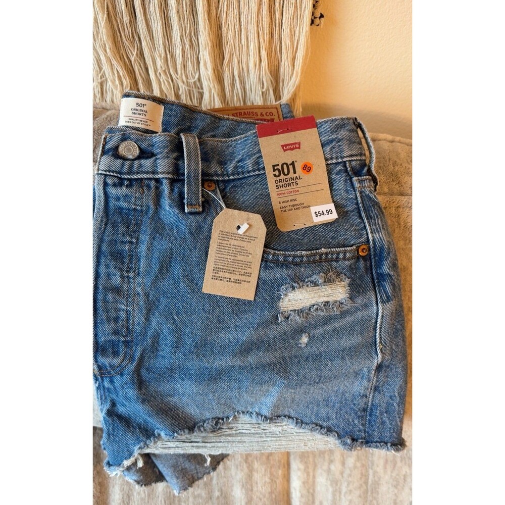 Levi's 501 Distressed Denim Shorts | Size 32 | NWT